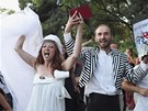 Turecká policie rozehnala na istanbulském námstí Taksim svatební oslavu  Nuray