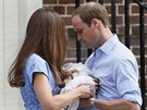 Princ William, Kate a jejich prvorozený syn (23. ervence 2013)