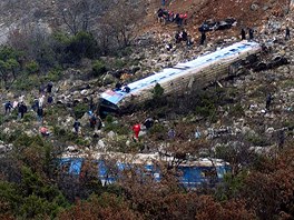 47 MRTVÝCH. Osobní vlak po výjezdu z tunelu vykolejil u ernohorské obce Bioe...