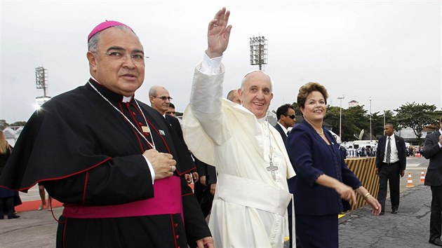 Pape Frantiek na letiti v Rio de Janeiru (22. ervence 2013)