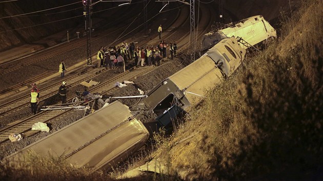 Nsledky nehody vlaku u Santiaga de Compostela (24. ervence 2013)