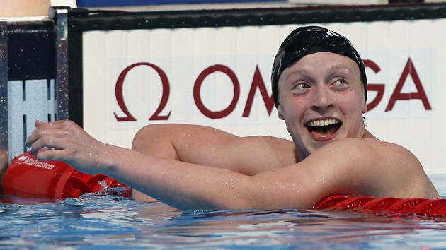 estnctilet Amerianka Katie Ledeck vybojovala zlato na MS v Barcelon fenomenlnm asem. Tra na 400 metr zaplavala pod tyi minuty. 