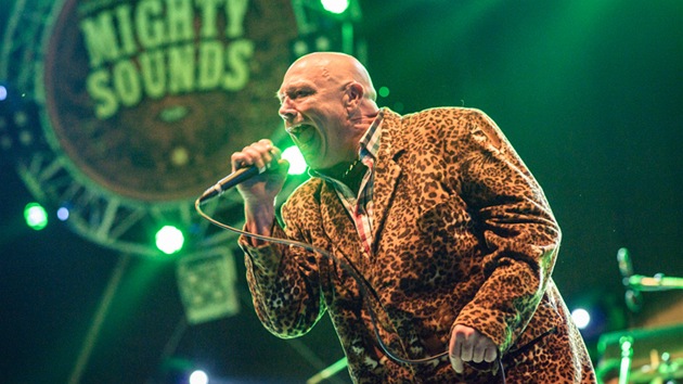 Bad Manners byli nejopilejmi hvzdami prvnho dne festivalu Mighty Sounds 2013.