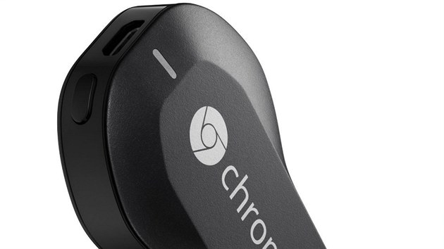 Na zadn stran Chromecastu je tlatko pro zapnut a microUSB konektor