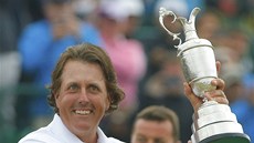 Phil Mickelson s trofejí pro vít�ze  British Open.
