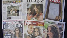Narození syna prince Williama a Kate na obálkách britských novin (23. ervence...