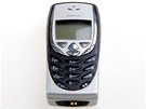 Z dneního pohledu je Nokia 8310 nepíli nápadný malý mobil. Klasický,...