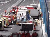 Nehoda kamionů na dálničním okruhu