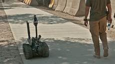 Robot Talon na spojenecké základn� v Afghánistánu