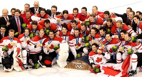 Kanadtí hokejisté slavili v roce 2010 doma ve Vancouveru olympijské zlato. Te se vak ukazuje, e do budoucna je kanadský hokej v ohroení.