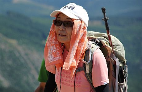 Japonská horolezkyn Dunko Tabei pokoila Snku jako 63. nejvyí národní...