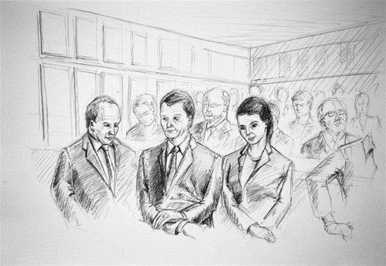 Ilustrace ze soudní sín z jednání s obvinnými kolem Davida Ratha