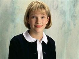 Nicholle Tomová v seriálu Chva k pohledání (1994)