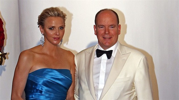 Monacký kníže Albert II. a jeho manželka Charlene (2. srpna 2013)