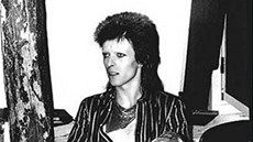 David Bowie při nahrávání v Château d'Hérouville