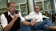 Havel s Tískou se v Liberci znovu setkali na besed v roce 2003.  