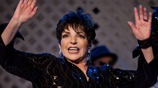 Liza Minnelli se objevila ve filmu Sex ve mst 2 