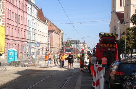 Zkuební jízda tramvaje se uskutenila u v pátek, po opraveném kolejiti ze