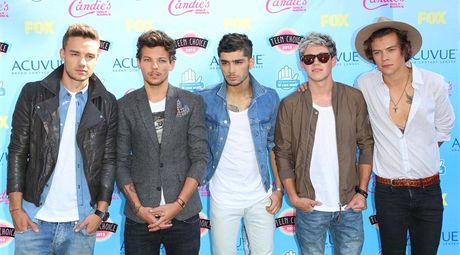 Britsko-irská skupina One Direction ovládla hudební ást cen Teen Choice Awards