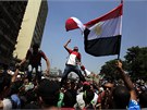 Desítky tisíc stoupenc Muslimského bratrstva protestovaly v ulicích Káhiry