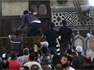 Stoupenci Muslimského bratrstva se zabarikádovali v meit v centru Káhiry.