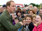 Princ William povídal místním o svém synovi.