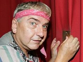 Miroslav Donutil ve hře Sluha dvou pánů