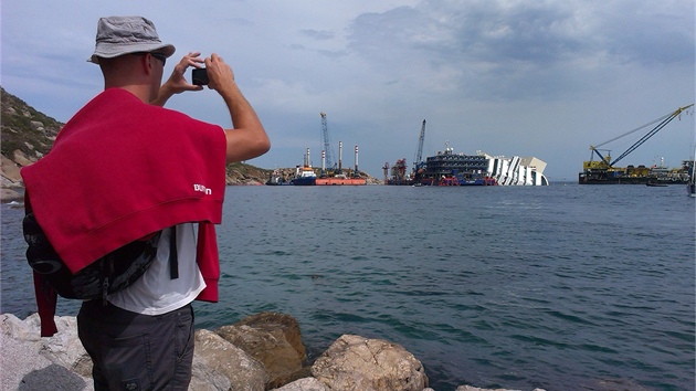 Vrak luxusní výletní lodi Costa Concordia