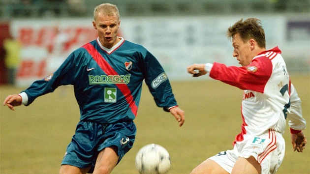 Milan Potulka a Tomá Kucha pi zápase Slavia Praha - Baník Ostrava 1. 3. 1999