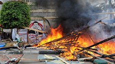 P�i zásahu proti stoupenc�m svr�eného egyptského prezidenta Muhammad Mursího...