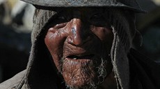 Carmelo Flores Laura, tak zní jméno údajného nejstarího lovka naí planety....