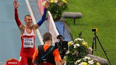TADY JSEM. �tvrtka� Pavel Maslák se usmívá na startu finále na mistrovství...