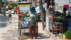 V ohroení. Obyvatelé Phnompenhu ijící u jezera Boeung Kak neví , co s nimi...