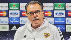 Trenér Mariboru Ante Čačič před zápasem v Plzni.