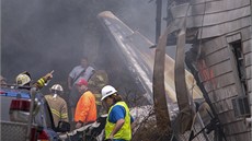 Záchranái likvidují následky havárie v americkém Connecticutu, kde se mezi