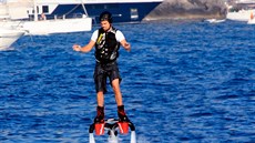 Leonardo DiCaprio na flyboardu
