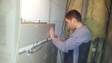 Pelivé obkládání WC