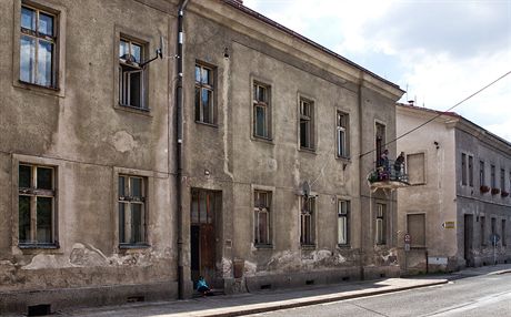 V Úpici na Trutnovsku za dva roky pibylo o 24 procent trestných in, místní obané si stují hlavn na pisthovalé romské rodiny.