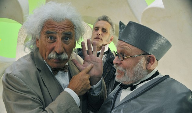 seriál �pa�kovi v síti �asu