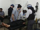 Inspektoi OSN v nemocnici, kde se léí údajné obti chemického útoku v Damaku...