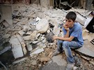 Dti a mladistvé neeká v Sýrii ádná budoucnost, proto se snaí ze zem...