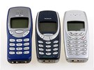 Ti velké legendy Nokie: zleva Nokia 3210, Nokia 3310 a Nokia 3410. Telefony...