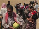 Ze Sýrie prchají do Iráku tisíce lidí. Vláda Kurdistánu na severu Iráku...