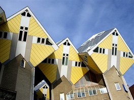 Kubuswoningen nebo Cube Houses je soubor dom postavených v Rotterdamu a...