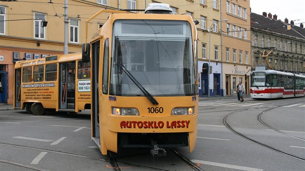 Na kiovatce ulic Vclavsk a Kov v Brn vykolejila ve stedu po poledni tramvaj