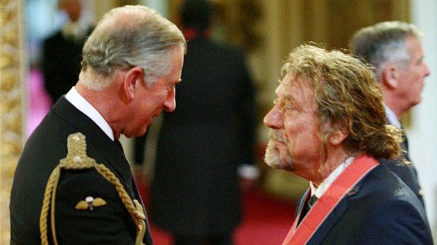 Robert Plant s vyznamennm od prince Charlese