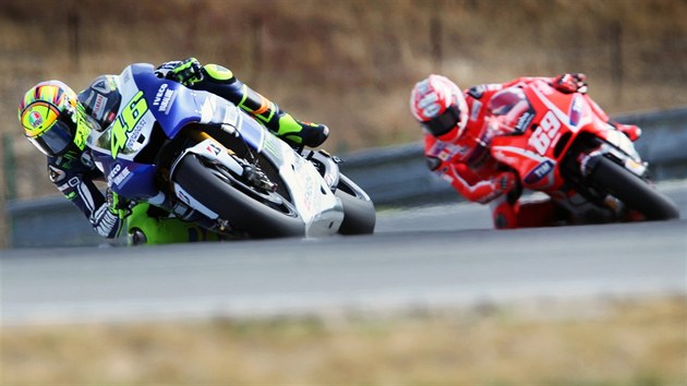 Valentino Rossi a Nicky Hayden pi trninku.