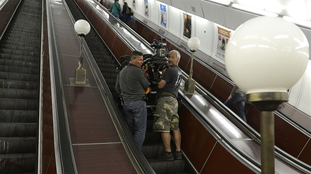 Z dvodu naten hollywoodskho filmu Child 44 na stanici Andl byl z ptku 23. srpna na sobotu 24. srpna zastaven provoz na lince praskho metra trasy B v seku Smchovsk ndra  Florenc.