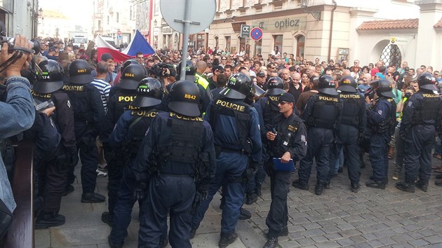 9 Demonstrace radikál v Plzni. (24. srpna 2013)