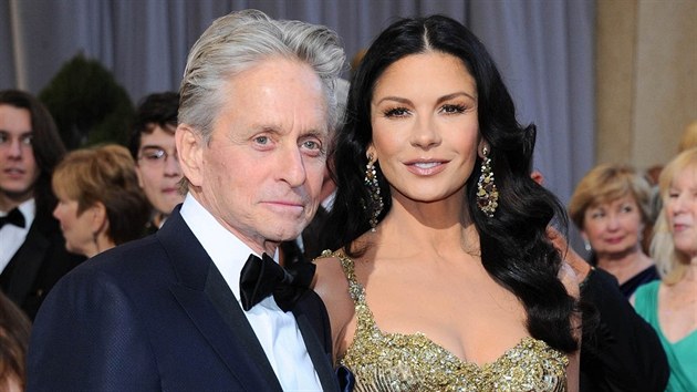 Michael Douglas a Catherine Zeta-Jonesová (24. února 2013)